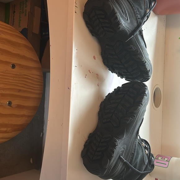 North face kids size 2 snow boots - Picture 4 of 5
